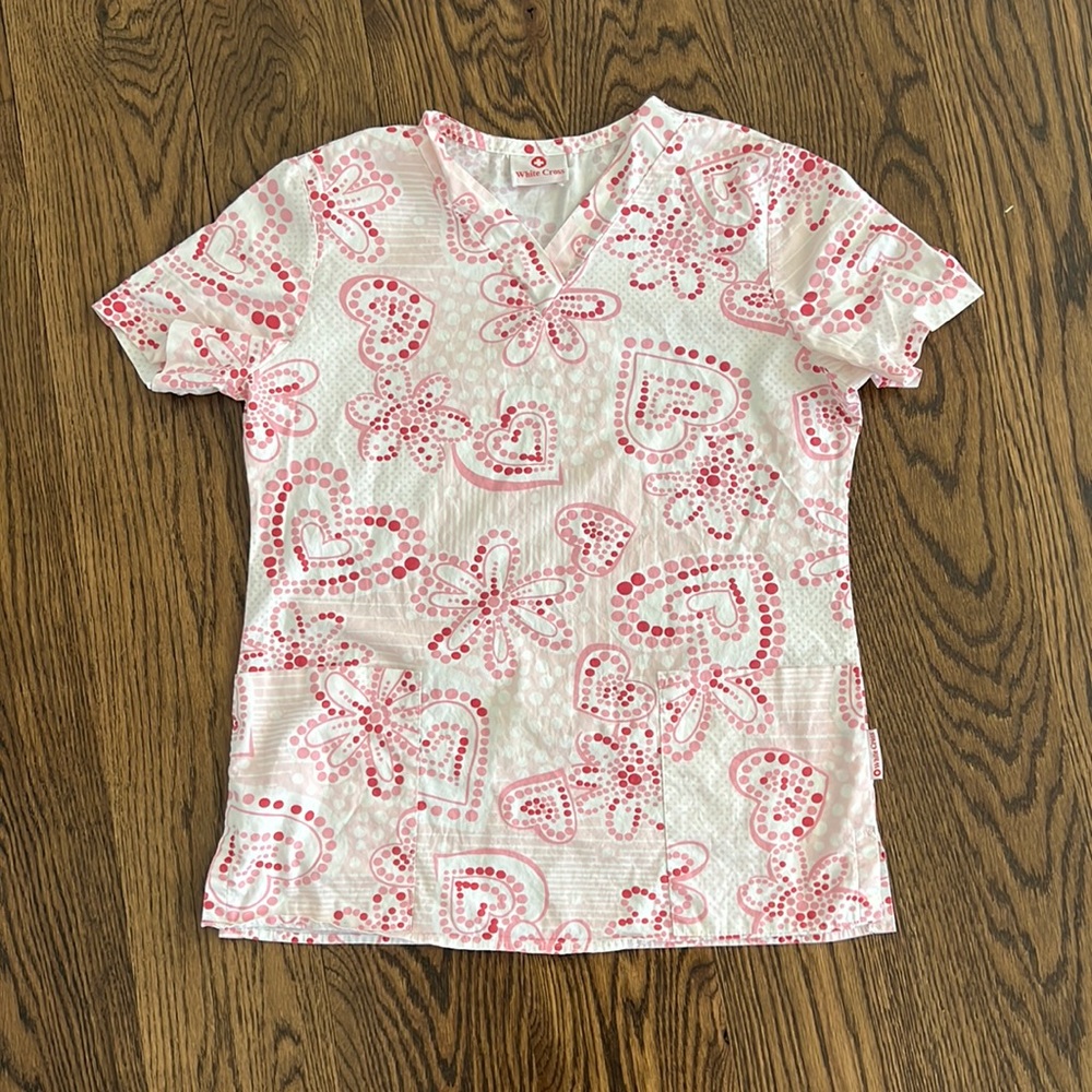 Women’s scrub top